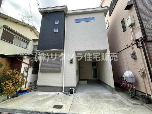 仁和寺町　未入居一戸建ての外観|新しい生活にいかがでしょうか？外観はお住まいの顔になります。こだわりたいポイントですね。外壁塗装や屋根塗装のご相談も承っております。
■現地内覧・資金計画相談・住宅ローン相談もお問合せ受付中■