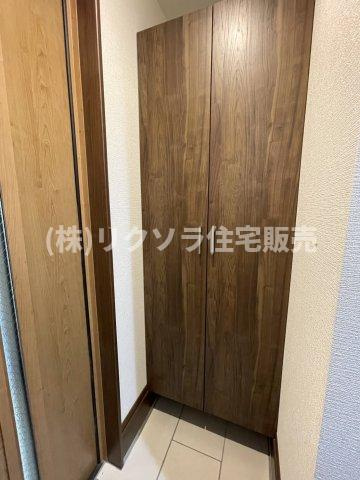 仁和寺町　未入居一戸建ての収納|シューズボックス
■物件内覧・資金計画相談・住宅ローン相談、リフォーム相談、お問合せ受付中■
※当日・翌日のご内覧、ご相談はお電話でのお問合せがスムーズです！