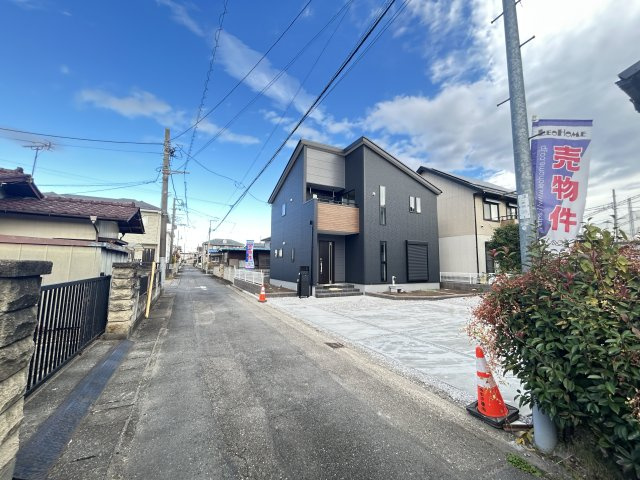 新築　高崎市新保町第4　Livele Garden.S　1号棟の前面道路含む現地写真|現地写真　西側接道幅員約4ｍ
