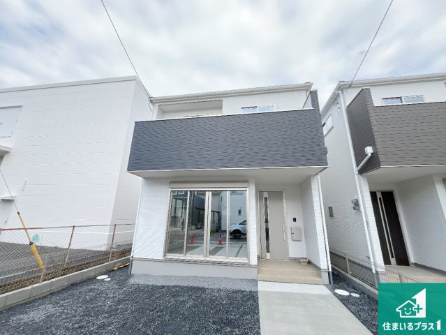 栗東市小柿　第2期　新築一戸建ての外観|安心の10年保証！外観を美しく保ち、雨水で汚れを落とします！気になることがありましたら、お気軽にお問い合わせください！