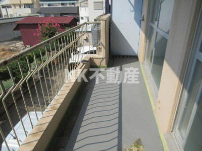 【バルコニー】 | 協栄ハイツⅡ（鴻池新田賃貸） | 落ち着いた時間を過ごせるバルコニーです