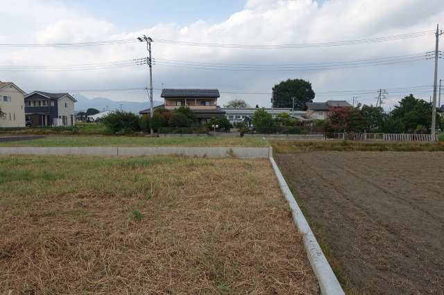 高崎市箕郷町下芝　全４区画分譲地　③の外観|東側境界を南から北方向