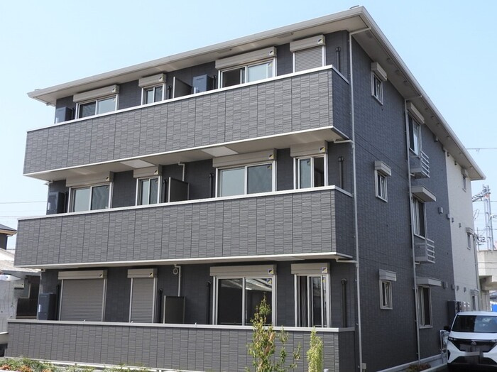 泉大津市式内町のハイツの外観|落ち着いた雰囲気の外観です