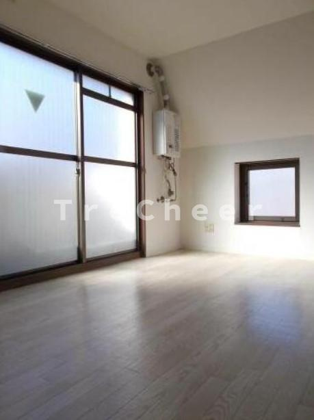 メゾンドネージュの居間・リビング