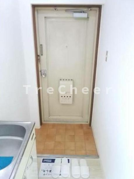 メゾンドネージュの玄関