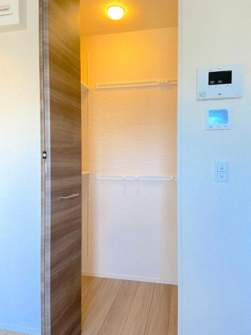 クレール藤沢Ⅱの収納|奥行きのある収納