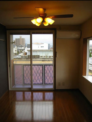 【洋室】 | グラディールセントラルⅡ