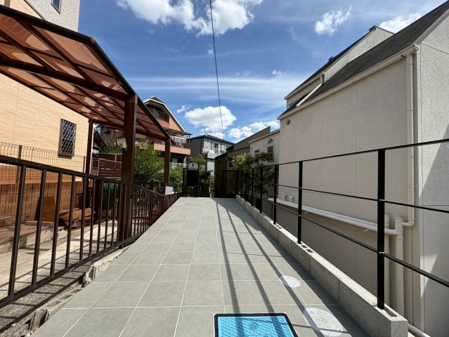 甲陽園東山町の駐車場