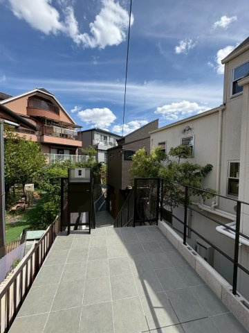 甲陽園東山町の駐車場