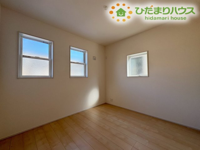 熊谷市宮本町第2　新築一戸建て　リーブルガーデン　02の洋室|2Fに3部屋あるので趣味部屋や書斎として利用しても◎