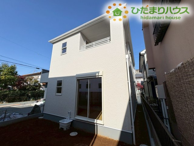 熊谷市宮本町第2　新築一戸建て　リーブルガーデン　02の外観|白を基調とした外観はとてもお洒落ですね！