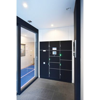 ステーションフロント両国のロビー