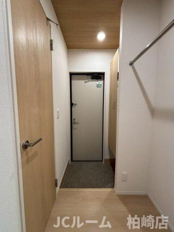 柏崎市三和町のアパートの玄関