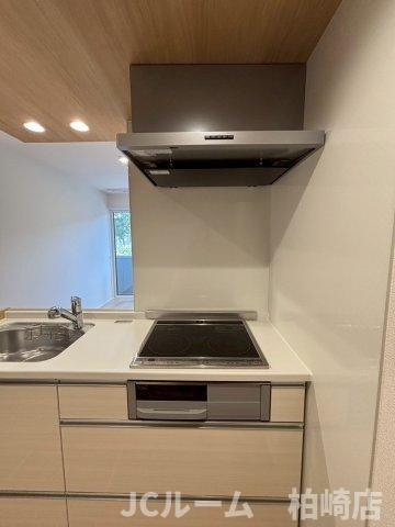 柏崎市三和町のアパートのキッチン