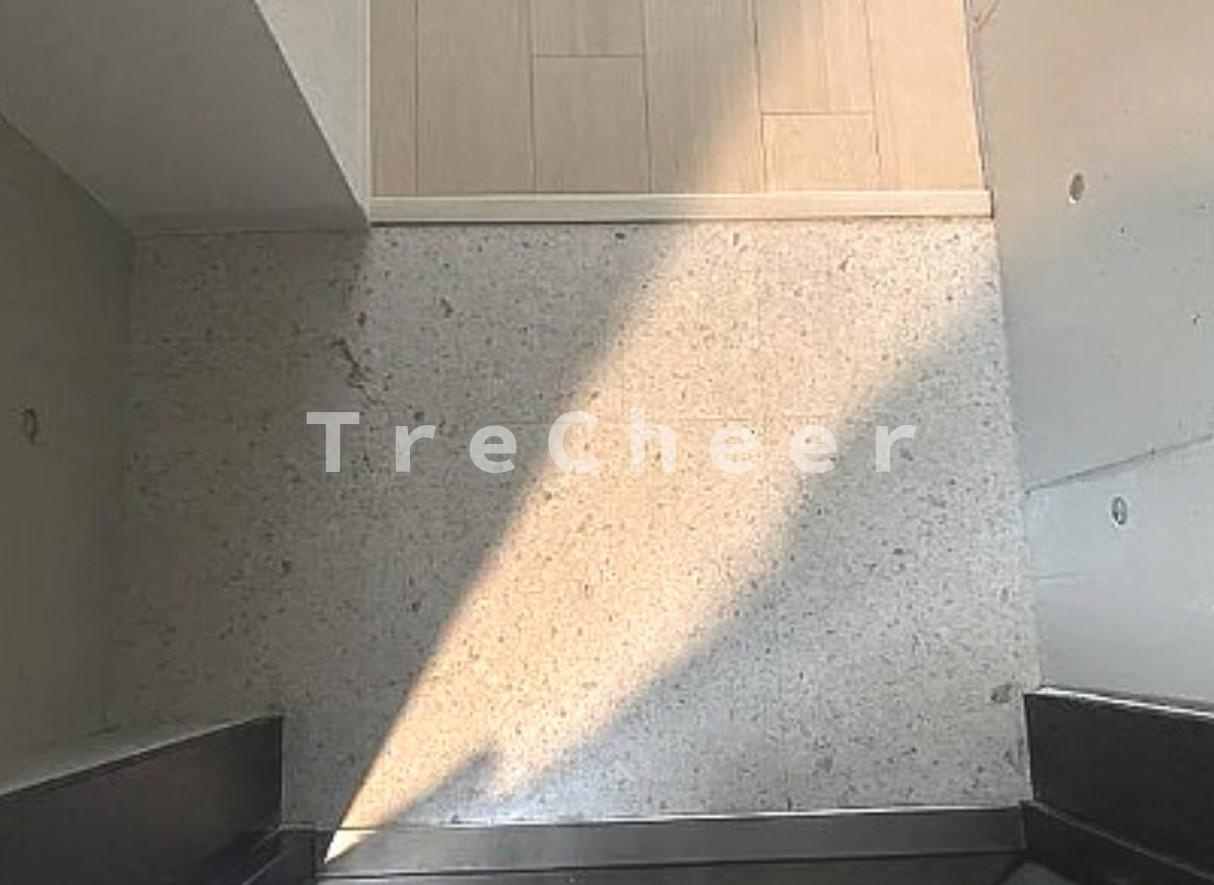 ココフラット大山(COCOFLAT大山)の玄関