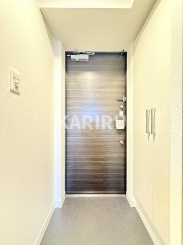 ララプレイス玉造オーブの玄関