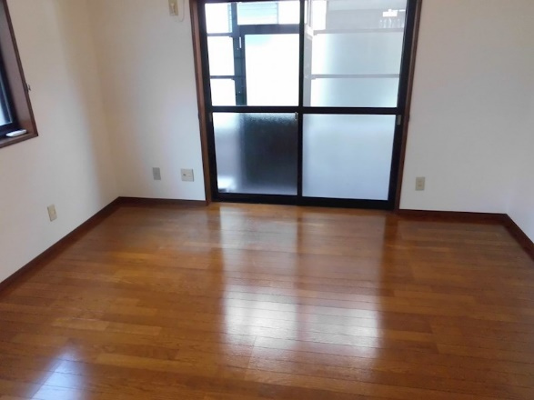 登貴和ハイツの洋室