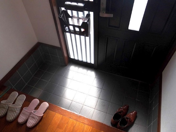 登貴和ハイツの玄関