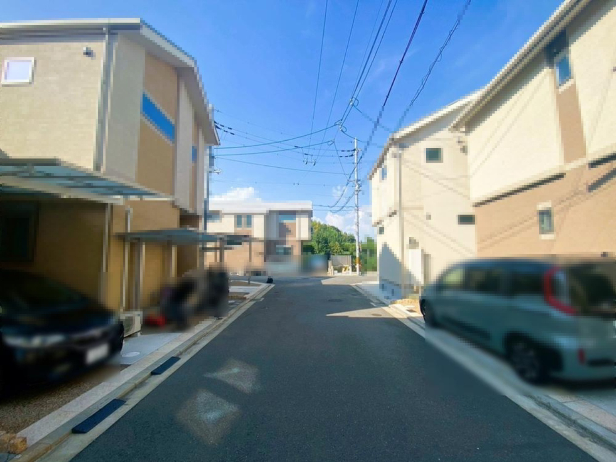 池の瀬町　中古一戸建ての前面道路含む現地写真|■物件内覧・資金計画相談・住宅ローン相談、リフォーム相談、お問合せ受付中■
※当日・翌日のご内覧、ご相談はお電話でのお問合せがスムーズです！