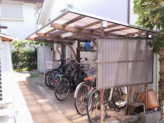屋根付き駐輪場