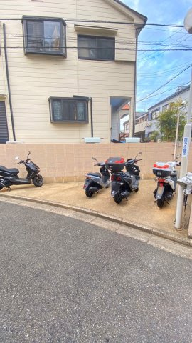 伊丹昆陽ビューハイツの駐車場|バイク置き場