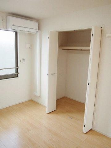 Ｔ・ＫレジデンスⅠの収納|洋室クローゼット