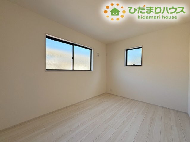 熊谷市宮本町第2　新築一戸建て　リーブルガーデン　01の洋室