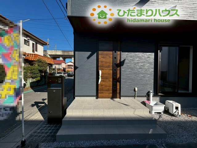 熊谷市宮本町第2　新築一戸建て　リーブルガーデン　01のエントランス