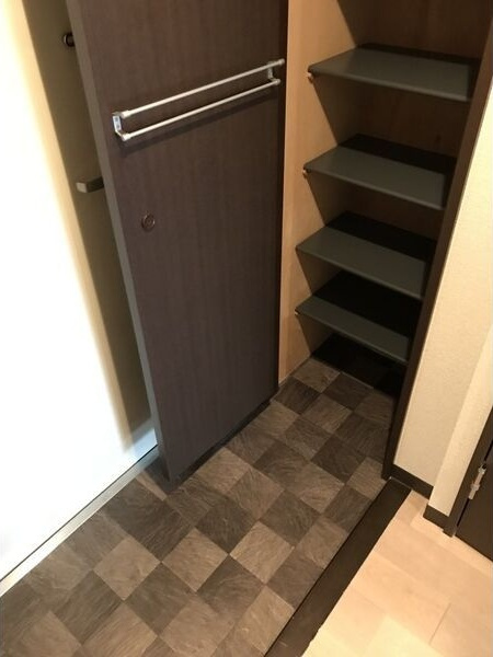 ボヌールの玄関
