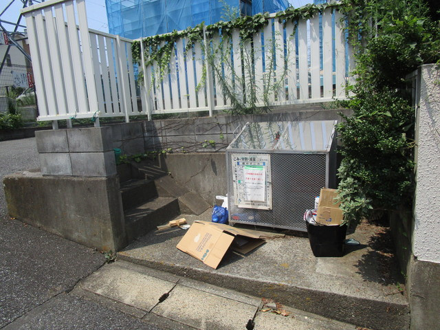 スカイピーク弐番館のその他|★ゴミBOX★