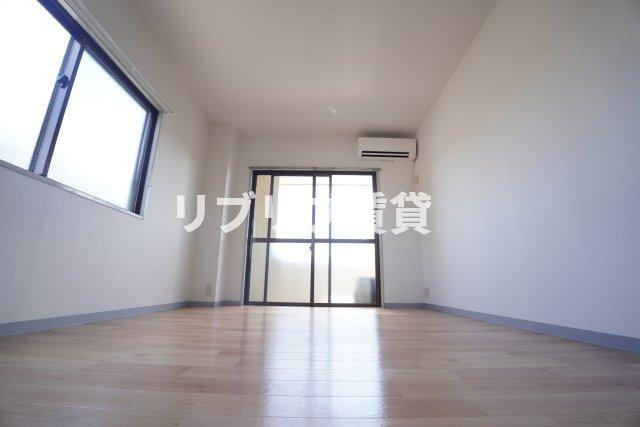 伊藤第三コーポの寝室