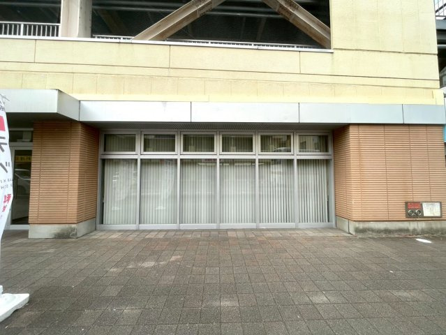 TM若宮ビルのエントランス