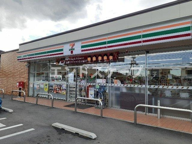 ラフレシール　Ａの周辺|セブンイレブン高崎金古店まで250m
高崎、前橋のお部屋探しはエンドスケープまで！お客様の理想お聞かせ下さい♪