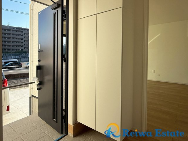 新築戸建　藤沢市城南2丁目の玄関