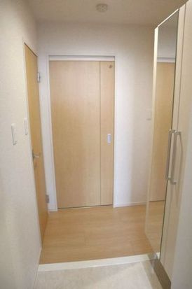 ローズメゾンの玄関