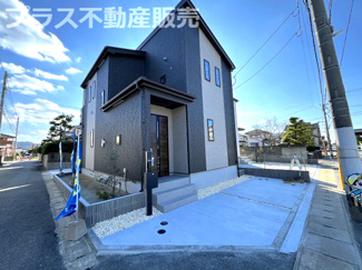 【外観】 | 現地写真。同じ物件を見るなら、プラス不動産販売にお任せ下さい。