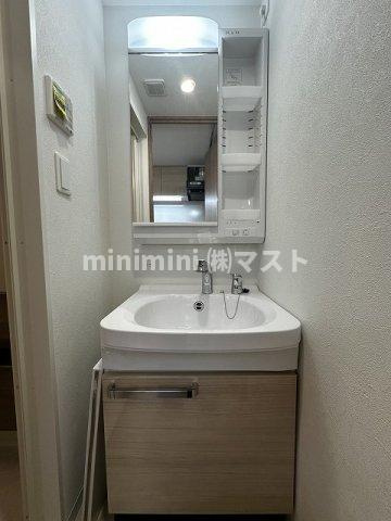 プレサンス朝潮橋ベイ・ブリーズの洗面所