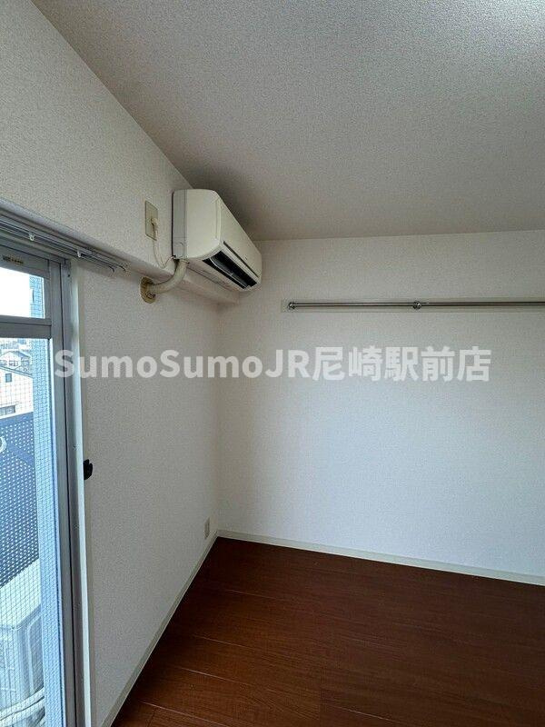 ウィンベルソロ立花の寝室|広くて明るい寝室