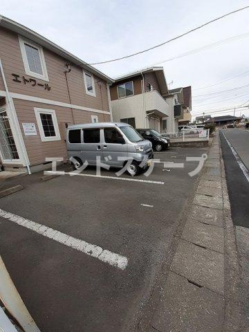 エトワールの駐車場|高崎、前橋のお部屋探しはエンドスケープまで！お客様の理想お聞かせ下さい♪