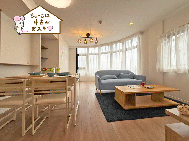 グランドパレス仙台南ウィングタワーの居間・リビング