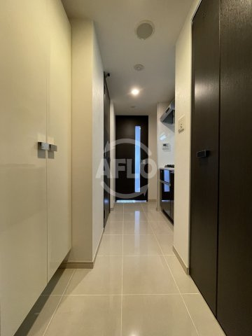 アーデン京町堀ウエストの玄関|アーデン京町堀ウエスト　おしゃれな玄関廊下