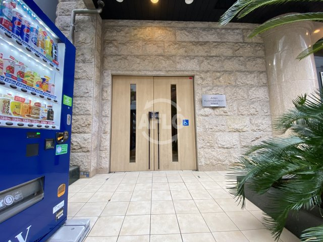 アーデン京町堀ウエストのエントランス|アーデン京町堀ウエスト　高級感あふれるエントランス