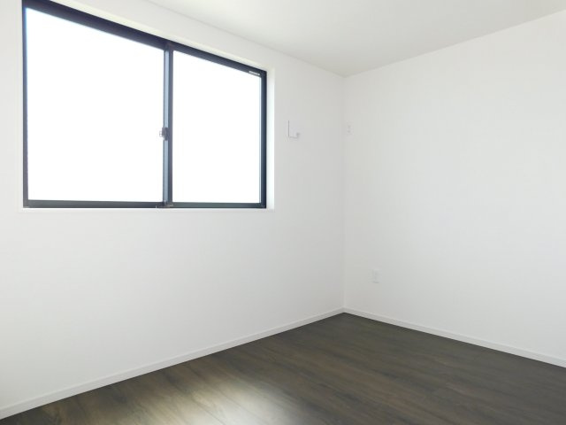 名古屋市北区柳原１丁目の新築一戸建の洋室|◇３階洋室◇　　南面で明るい洋室４．３帖　