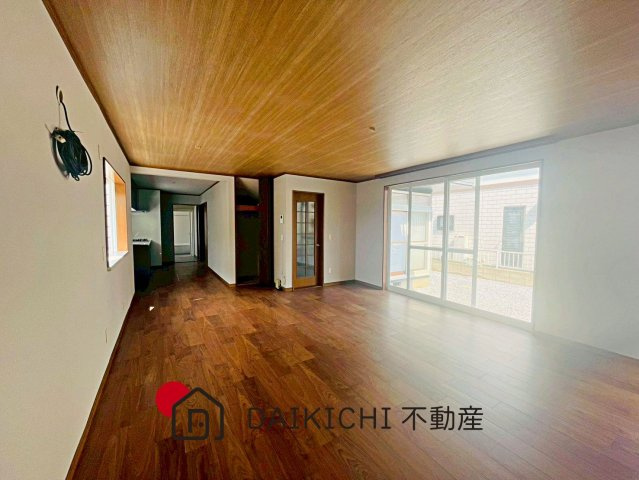 【居間・リビング】 | 久喜市南栗橋3丁目　中古戸建