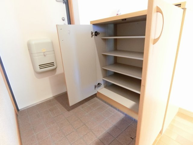 サンステージ東合川の収納|靴も沢山収納出来ます