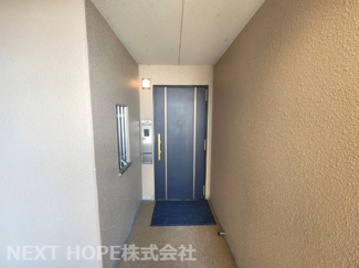 【玄関】 | アズループレシオ | 玄関ドアです♪