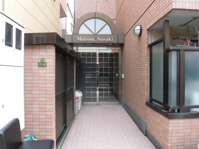 【エントランス】 | メゾンササキ | おしゃれなエントランスです。