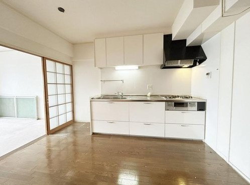 すみれ橋第一コーポ二号棟　10階のキッチン