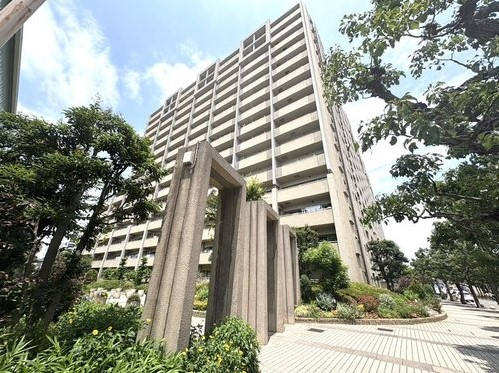 ステイツ城東グランプレイス　1階の外観