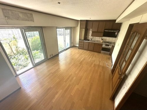 メロディーハイム守口　1階の居間・リビング